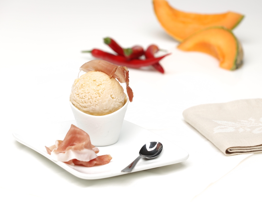 Melon et piment avec jambon cru